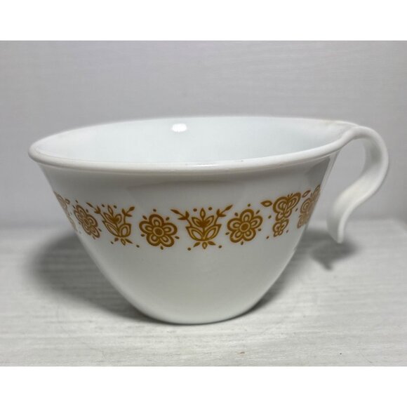 Vintage Corelle Butterfly Gold Tea Cups With Hook Handles and Saucers Set of 2 - Picture 4 of 12